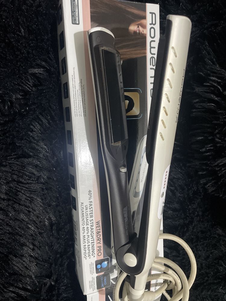 Alisador de Cabelo ROWENTA Wet&Dry Pro SF5010F0 (Cerâmica - 130 230ºC)
