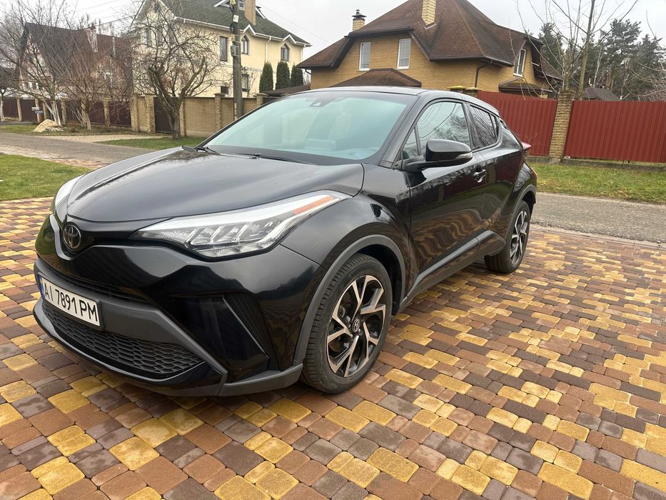 Автомобiль toyota chr 2020