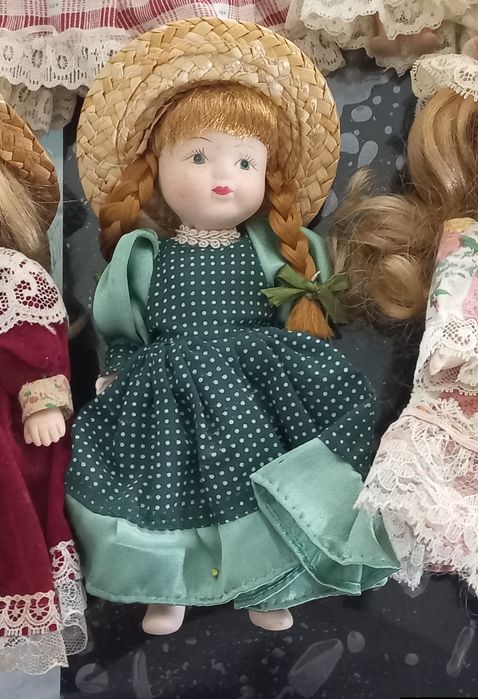 Bonecas porcelana