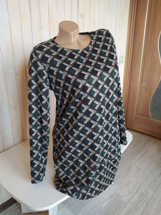 Жіноча сукня (заміри в описі)