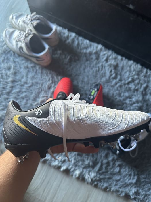 Chuteira Nike Phantom GX