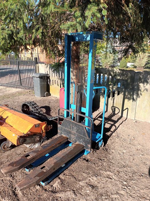 Wózek paletowy masztowy