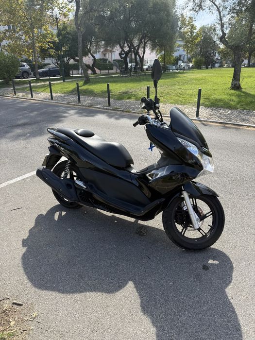 Honda Pcx 28.000 km + capacete + luvas + AirTag + Alarme