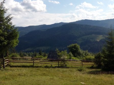 Микуличин (під приватну садибу,для відпочинку і туризму
