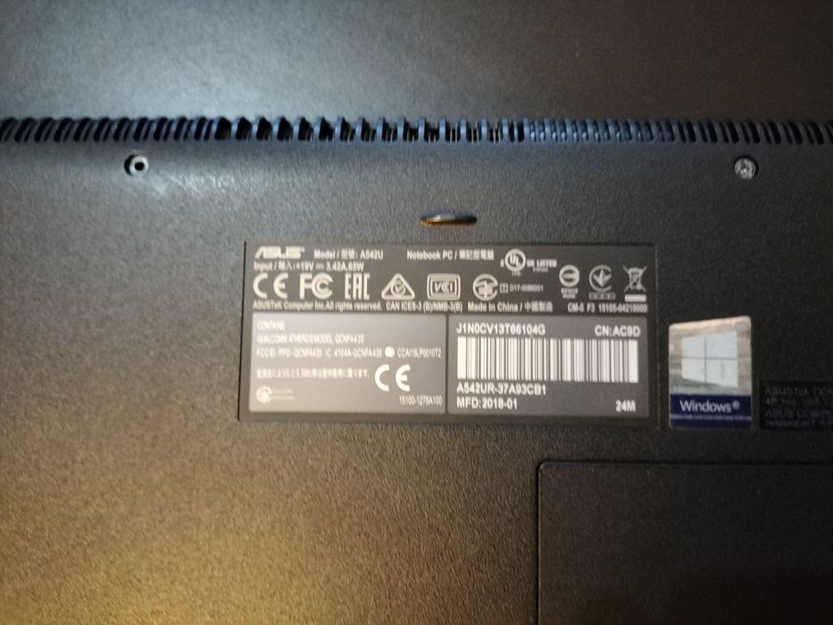 ASUS A542UR-37A93CB1 15.6" i3-7100U 4GB 1TB