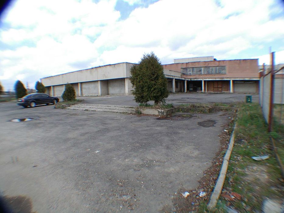 Будівля торгово-промислового комплексу