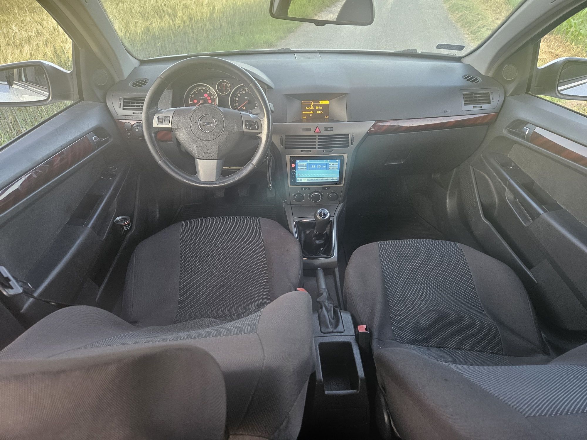 Opel Astra H * 1.6 benzyna * klima * idealna na dojazdy * 2 kpl opon