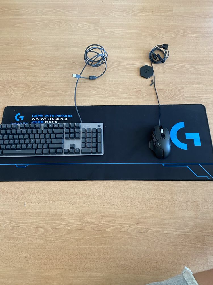 Teclado Rato e Mousepad Logitech