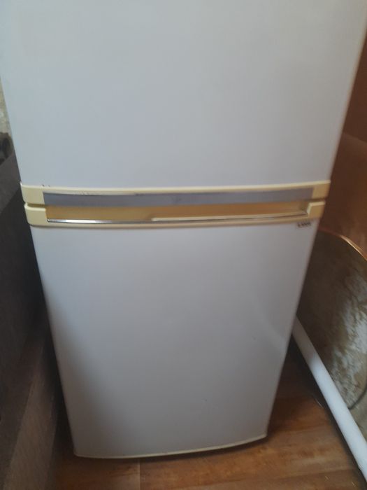 Продам двокамерний холодильник Samsung