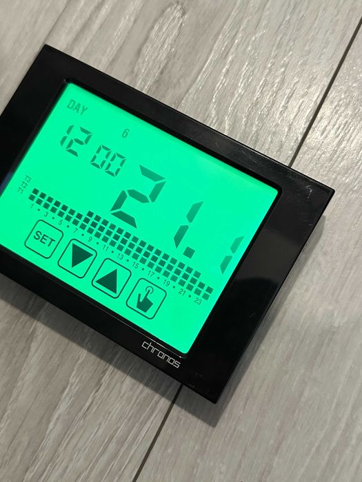 Vemer chronos 230 dotykowy termostat pokojowy