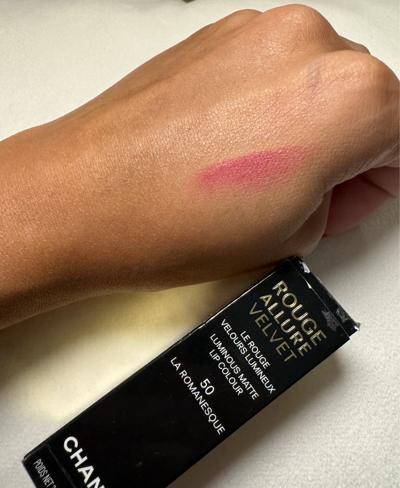 Batom chanel rosa choque novo