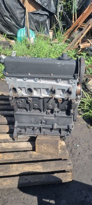 Мотор двигун двигатель  BSE BFQ  ADP. AHL 1.6 AAH 2.8 ADR 1.8 2.0 Audi