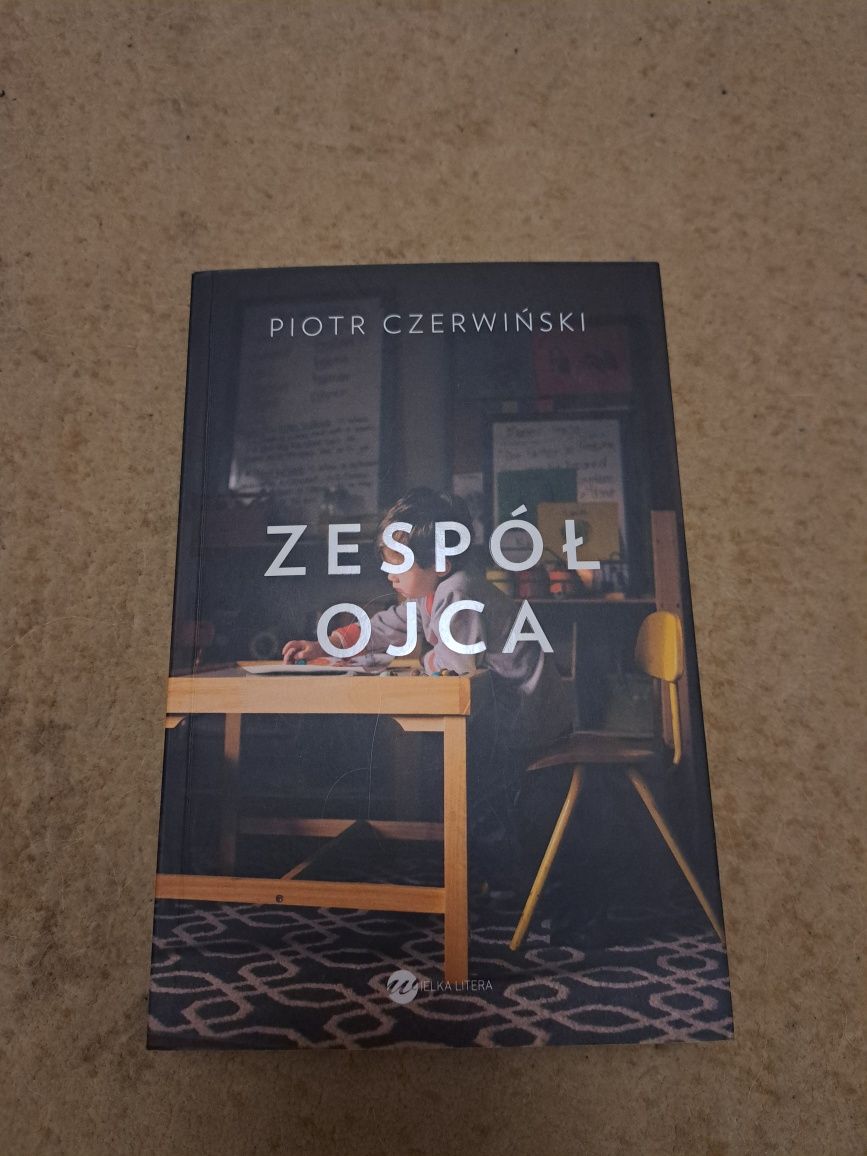 Powieść, dramat, Zespół ojca Piotr Czerwiński