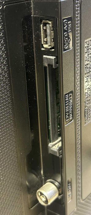 Telewizor SAMSUNG UE32J5200AWXXH +zasilacz+ pilot