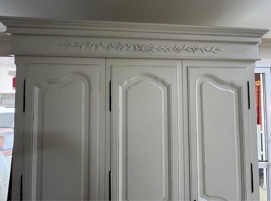 Шафа 3-х дверна біла зі знижкою, шкаф, прованс, меблі в спальню,