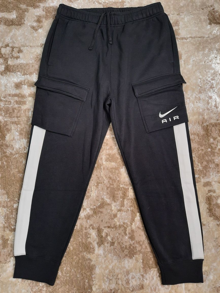 Оригінальні чоловічі штани NIKE M NSW SW AIR CARGO PANT FLC BB FN7693-