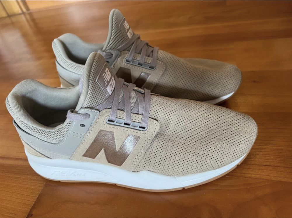 Sapatilhas New Balance 247