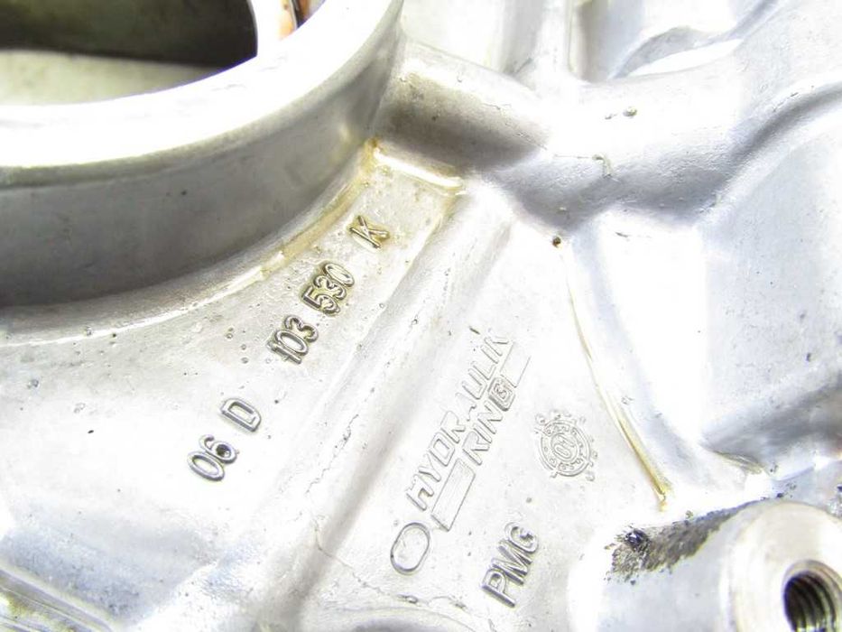 Audi A4 B6 B7 2.0 FSI AWA obudowa osłona łańcucha rozrządu