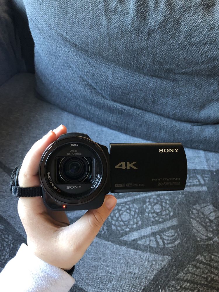 Відеокамера Sony FDR-AX33,  4K Handycam, 20.6 mega pixels