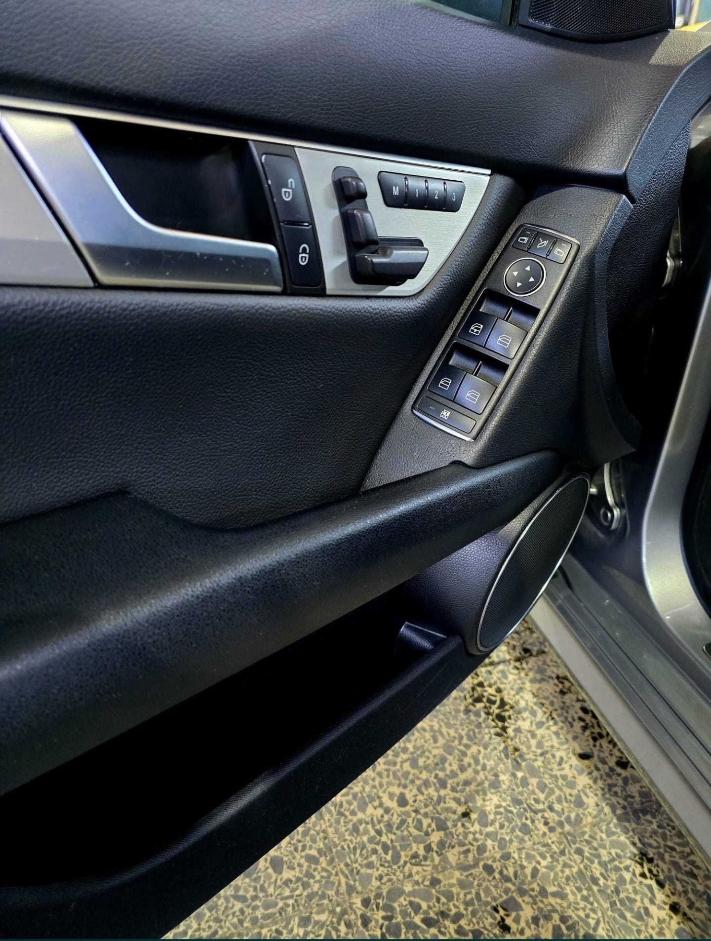 Mercedes Benz c220 AMG