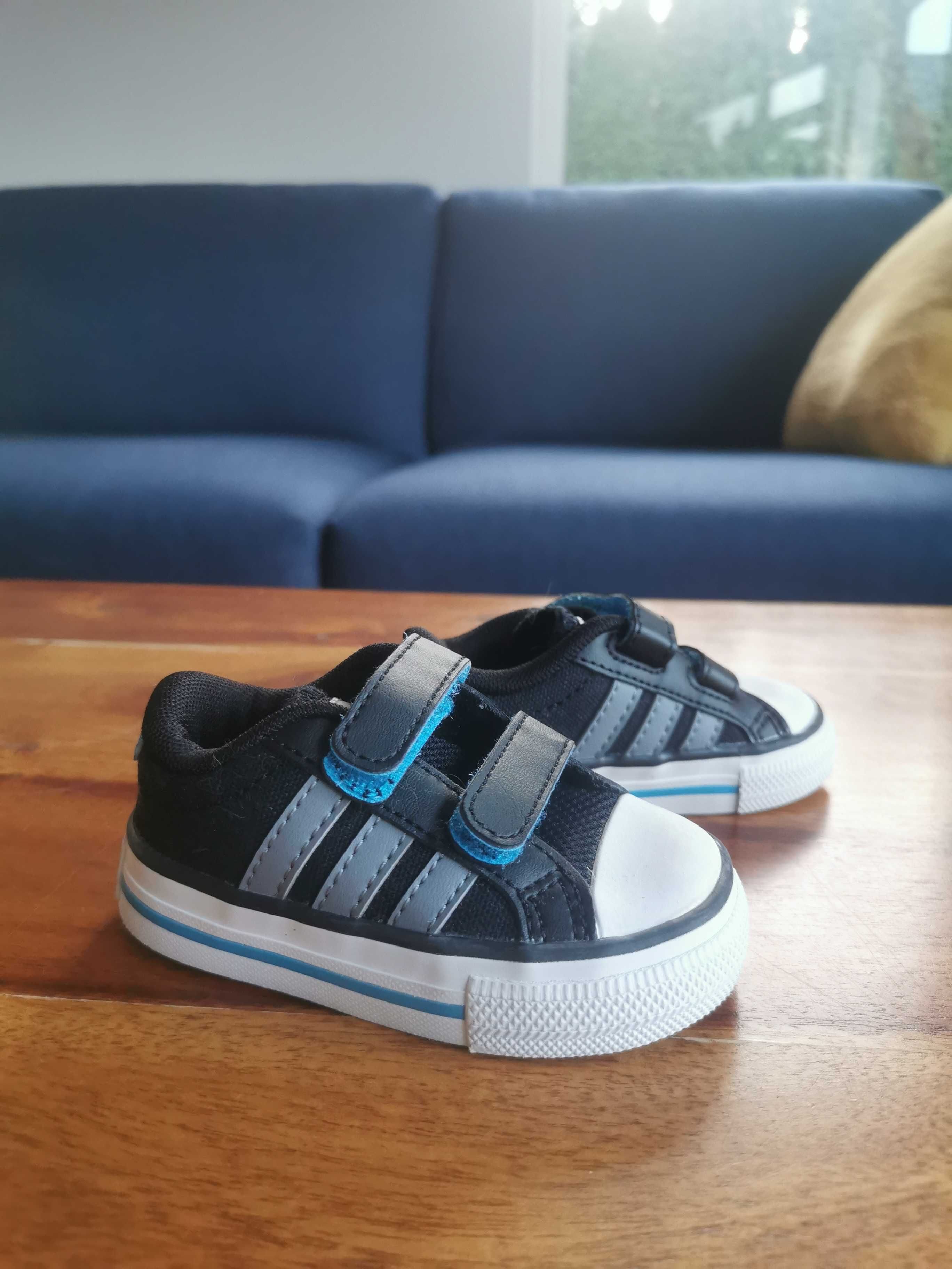 Trampki buty Adidas 3 stripes, 19, nowe