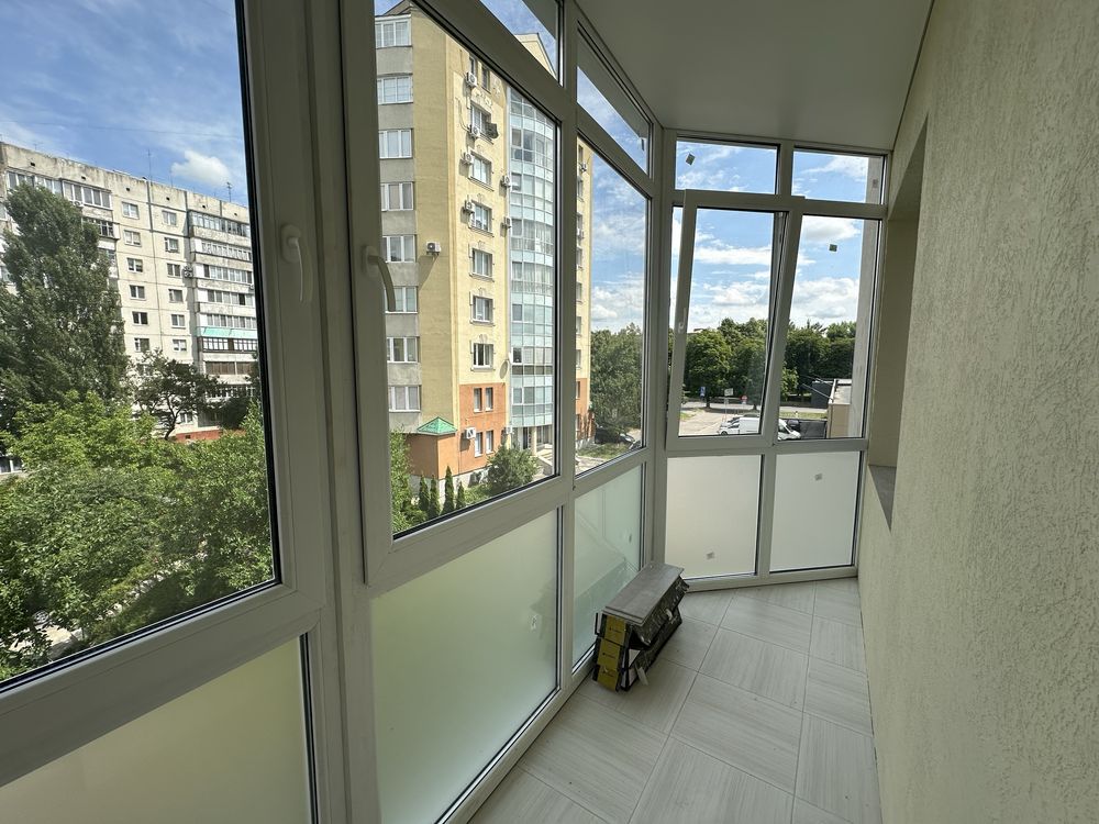 Продам 2-кімнатну квартру . Ноаобудова з ремонтом .
