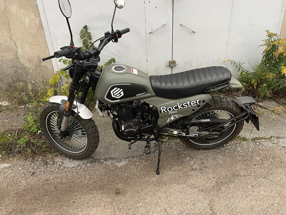 Продам мотоцикл Geon Rockster
