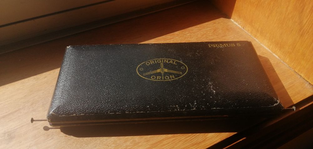 Estojos desenho antigos