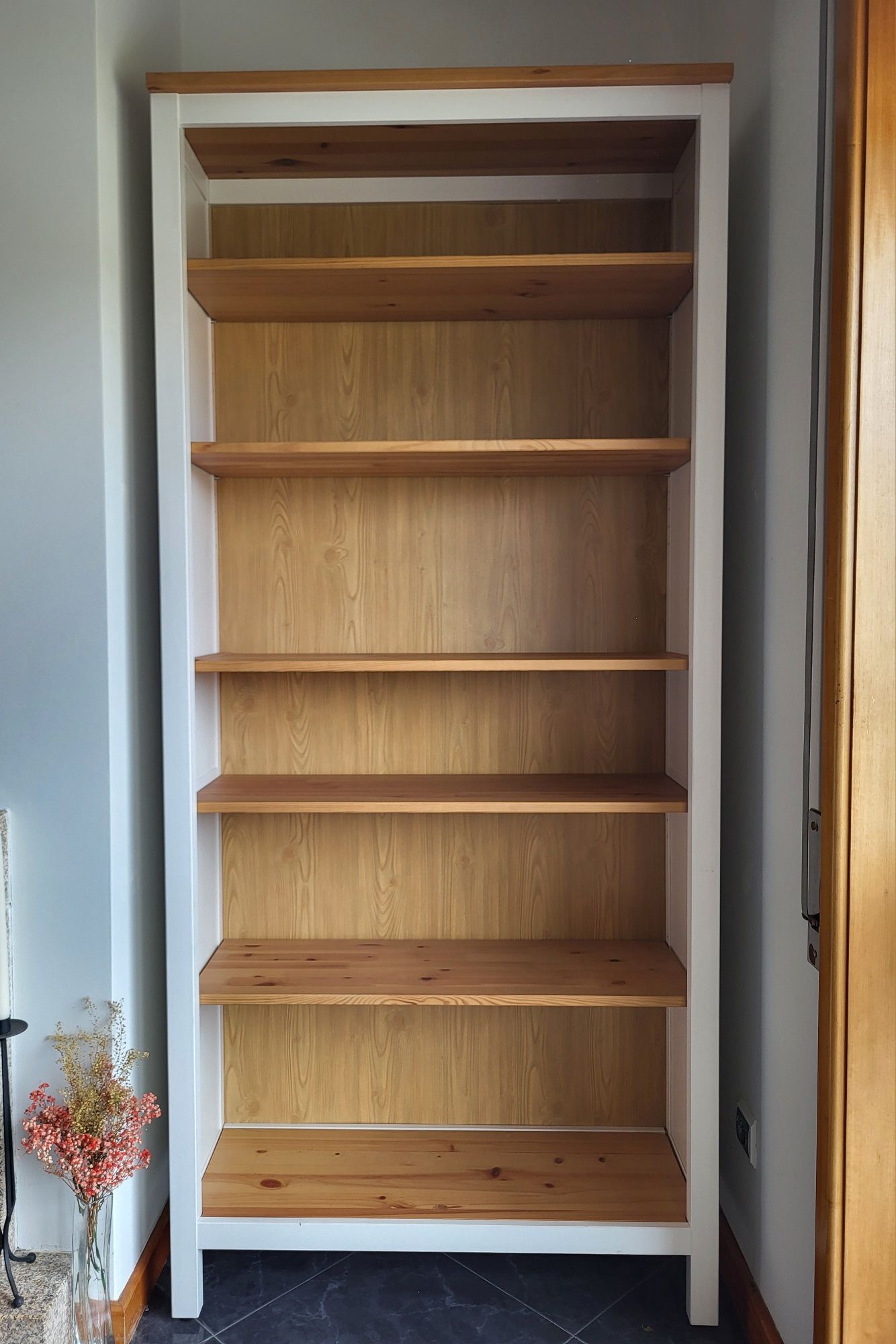 Estante Hemnes Ikea