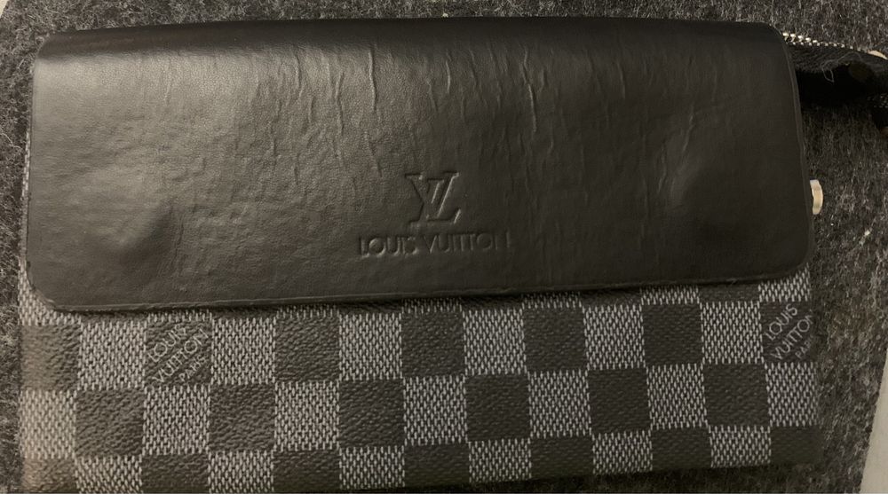 LV saszetka na rękę ,duży portfel , skóra  logowana