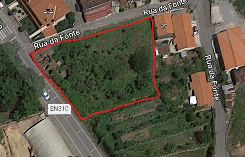 Vende-se Terreno Urbano 1711 m2 p/ construção de até 3 vivendas T3.