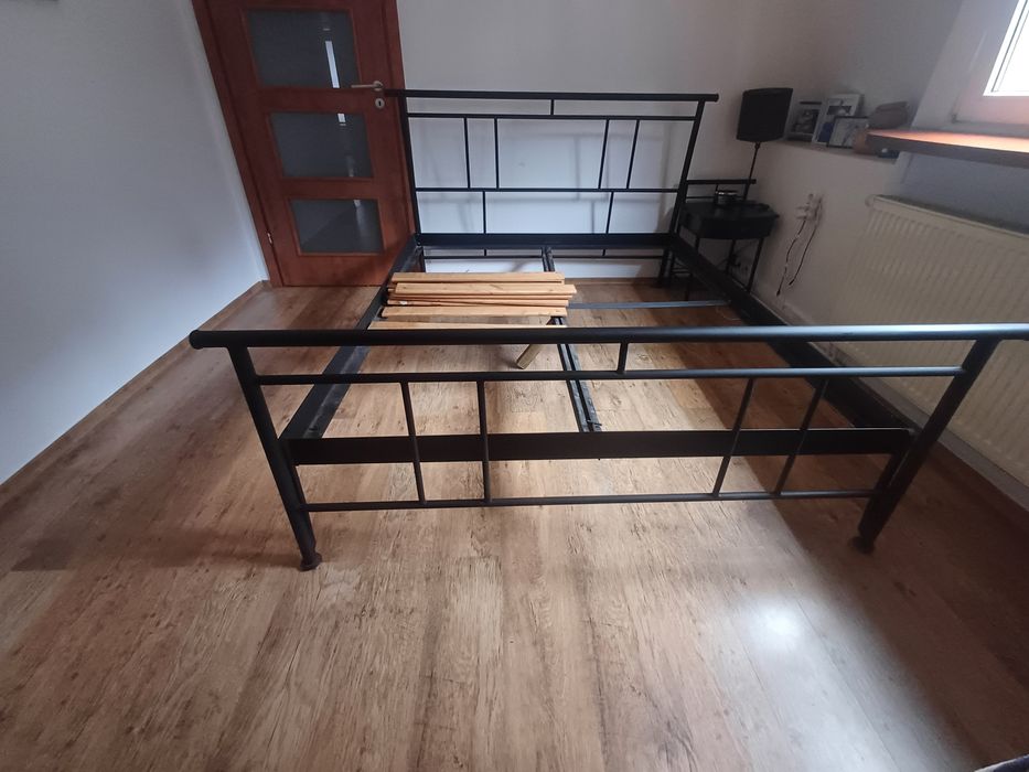 Rama łôżka- metalowe czarne.