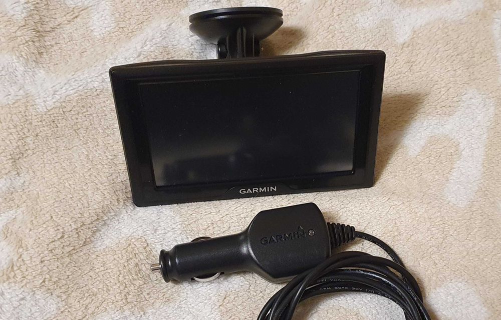 Garmin Dezl 580 (5"/4") Навігатор для Вантажівки.
Garmin Dezl