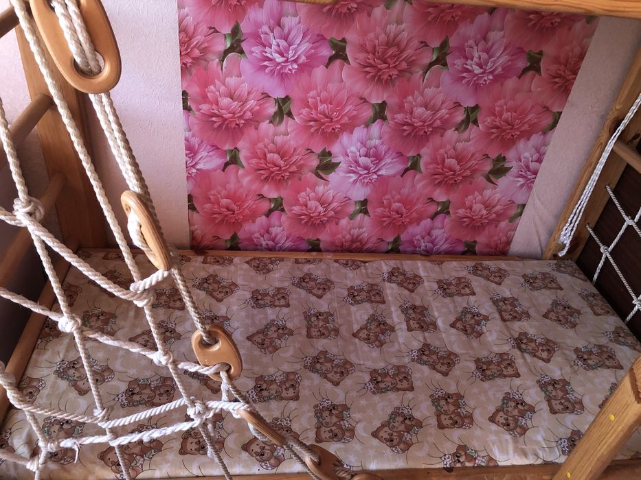 Двухъярусная кровать(дерево)