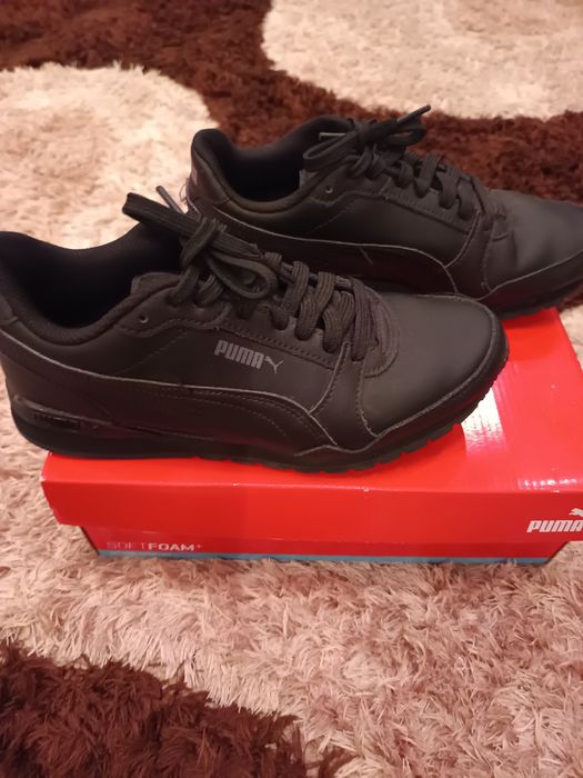Кросівки PUMA р.39