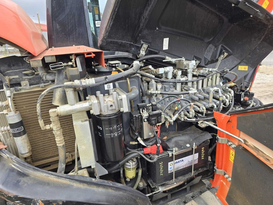 Giratória Kubota 8T