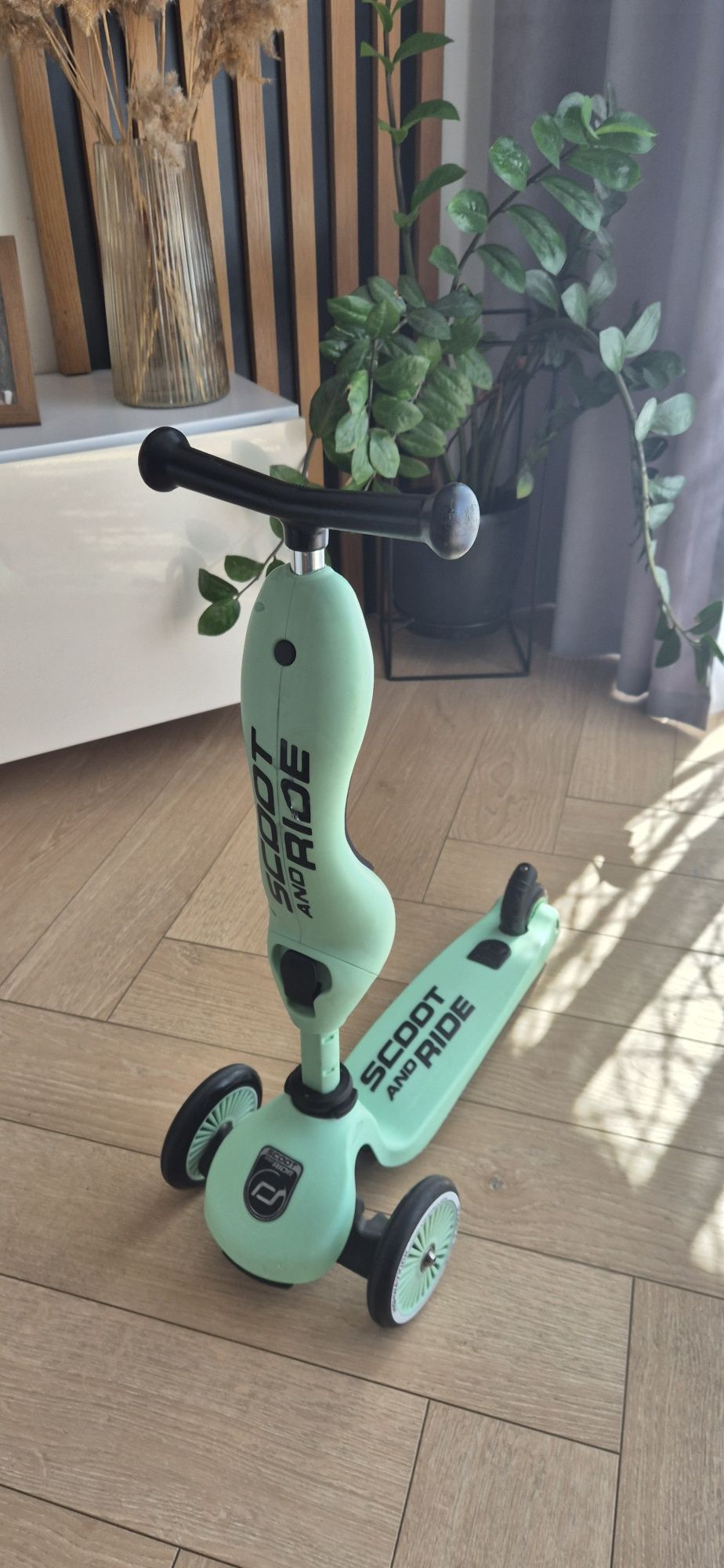 Hulajnoga SCOOT and RIDE