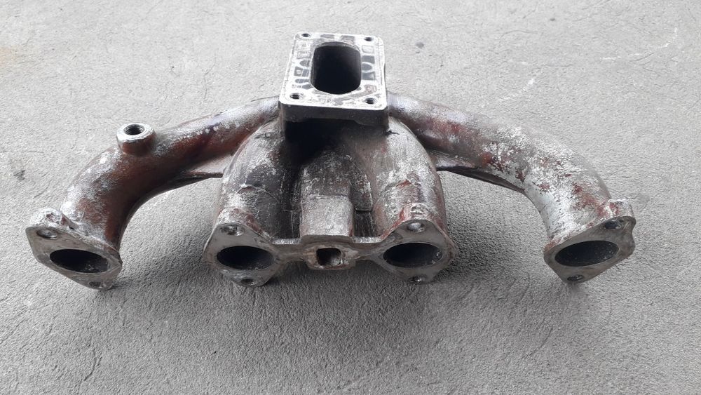 Колектор впускний Москвич.