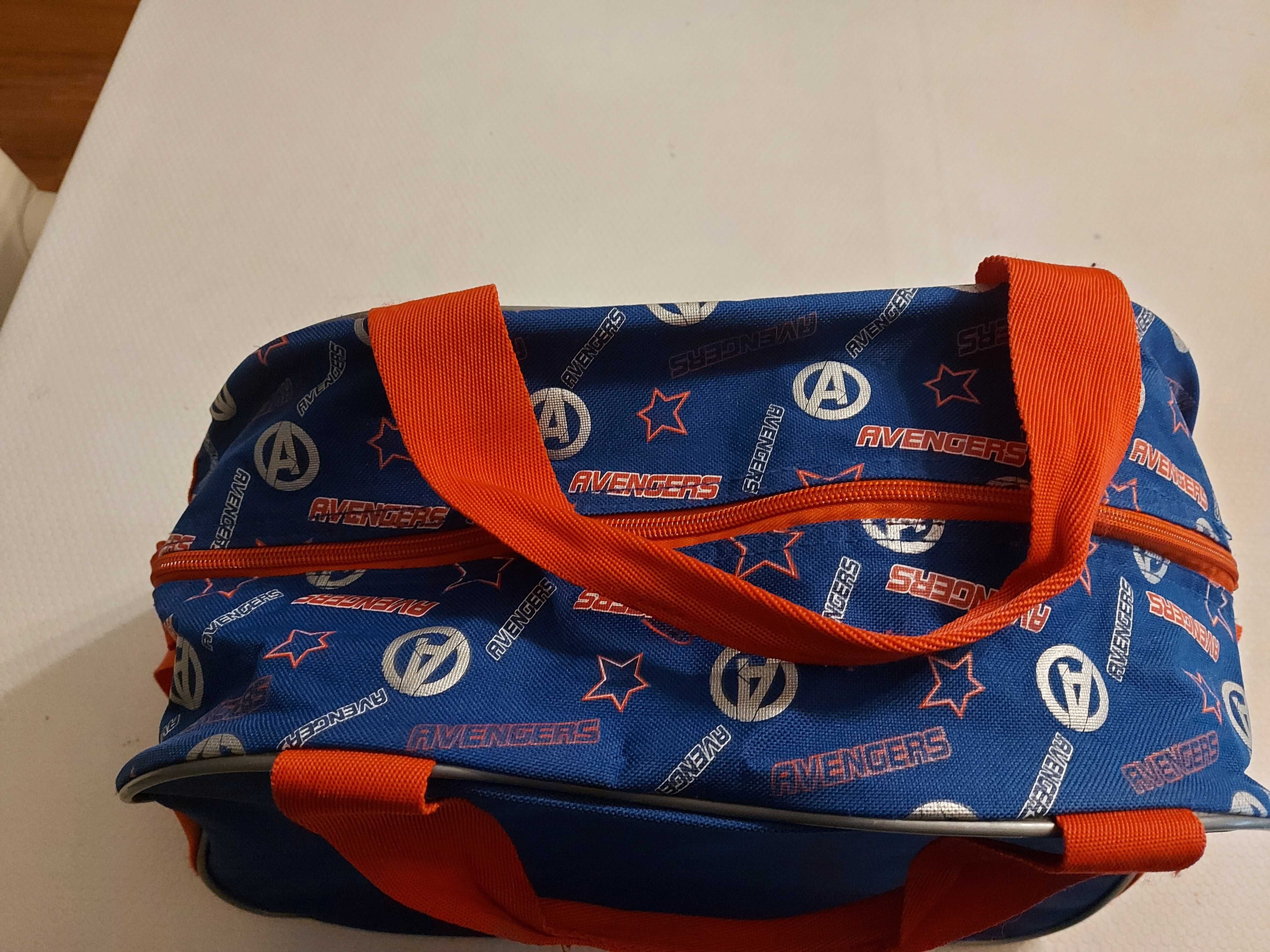 Saco Desportivo AVENGERS (MARVEL) - Azul e Vermelho - NOVO PREÇO: 10€