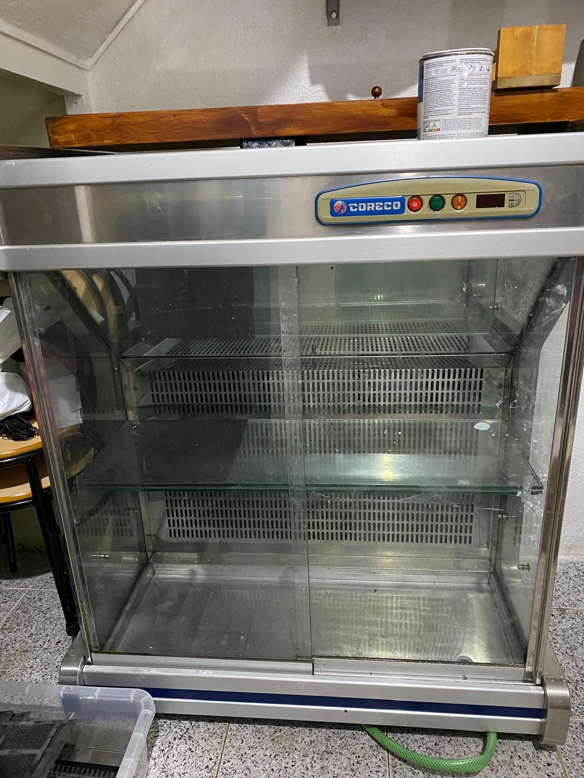 VITRINE de exposiçao para restauraçao