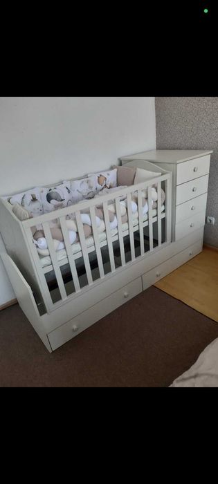 Продається дитяча кроватка 3в1 б/у.