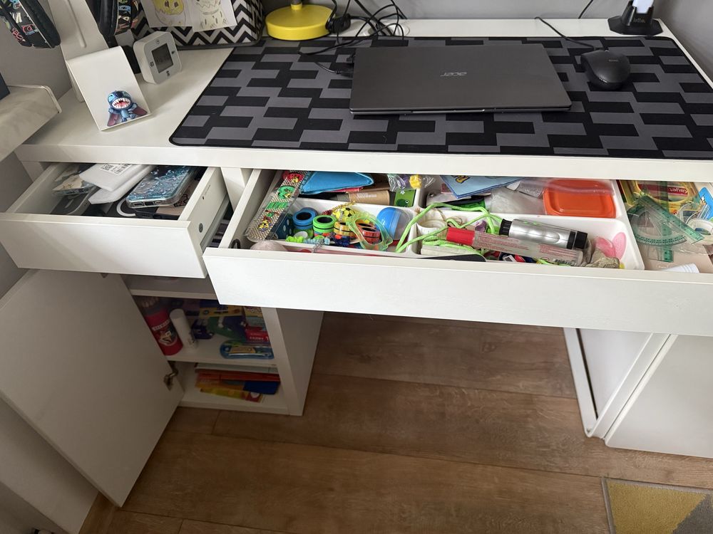 Biurko dziecięce Ikea Micke 105 x 50