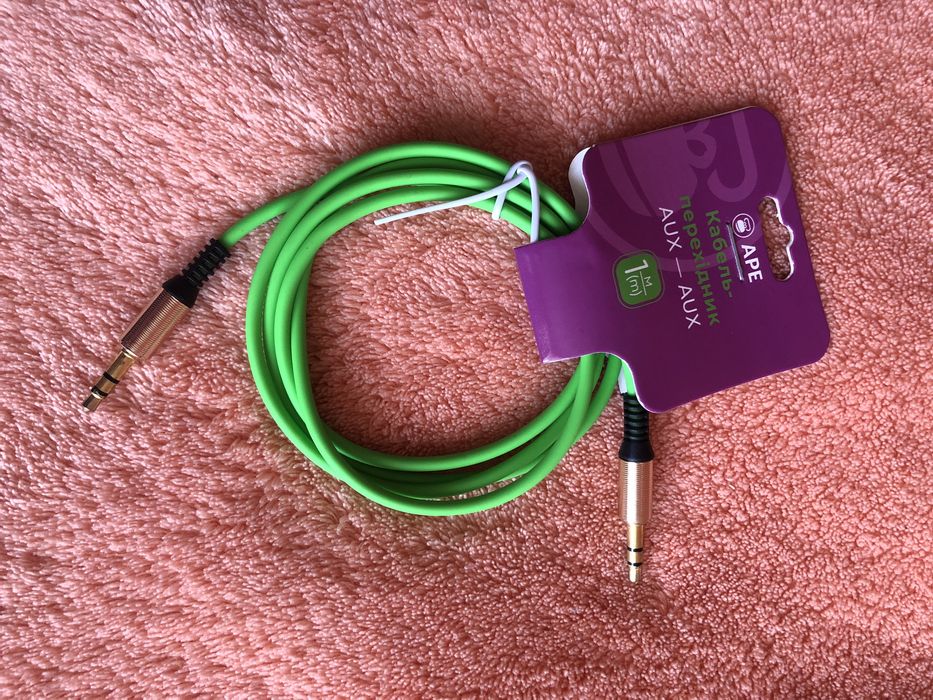 Кабель - переходник AUX. 1 метр.