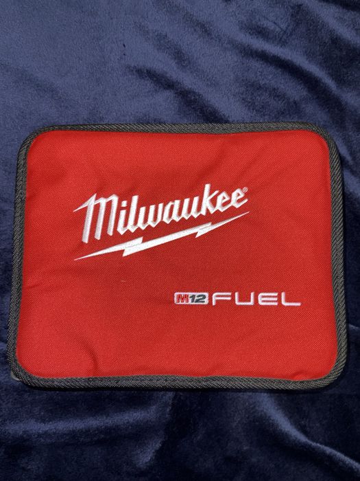 Szlifierka prosta palcówka Milwaukee Fuel M12 + 2xbatetia