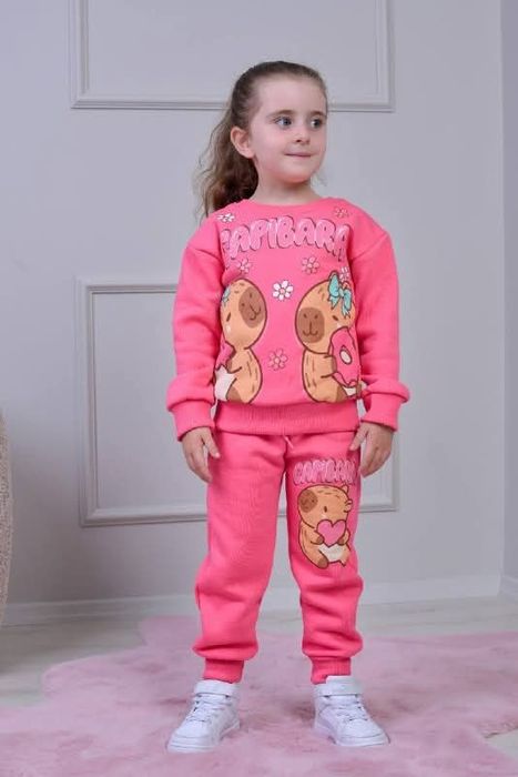 Dresy minnie Mouse, capybara i inne