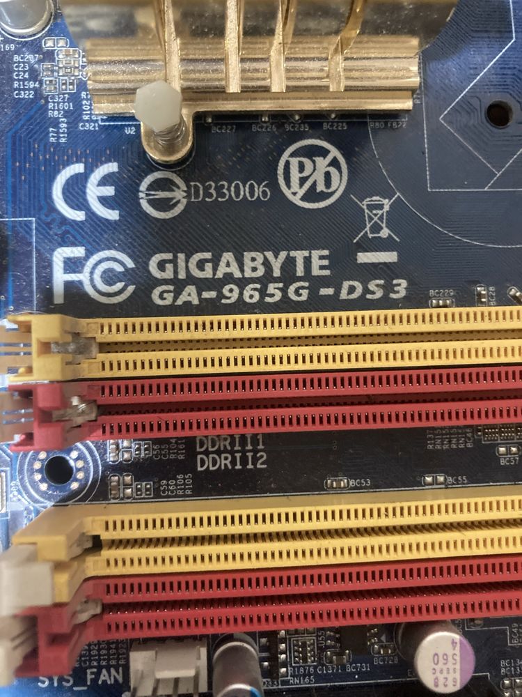 Продам материнскую плату GIGABYTE GA 956G-DS3