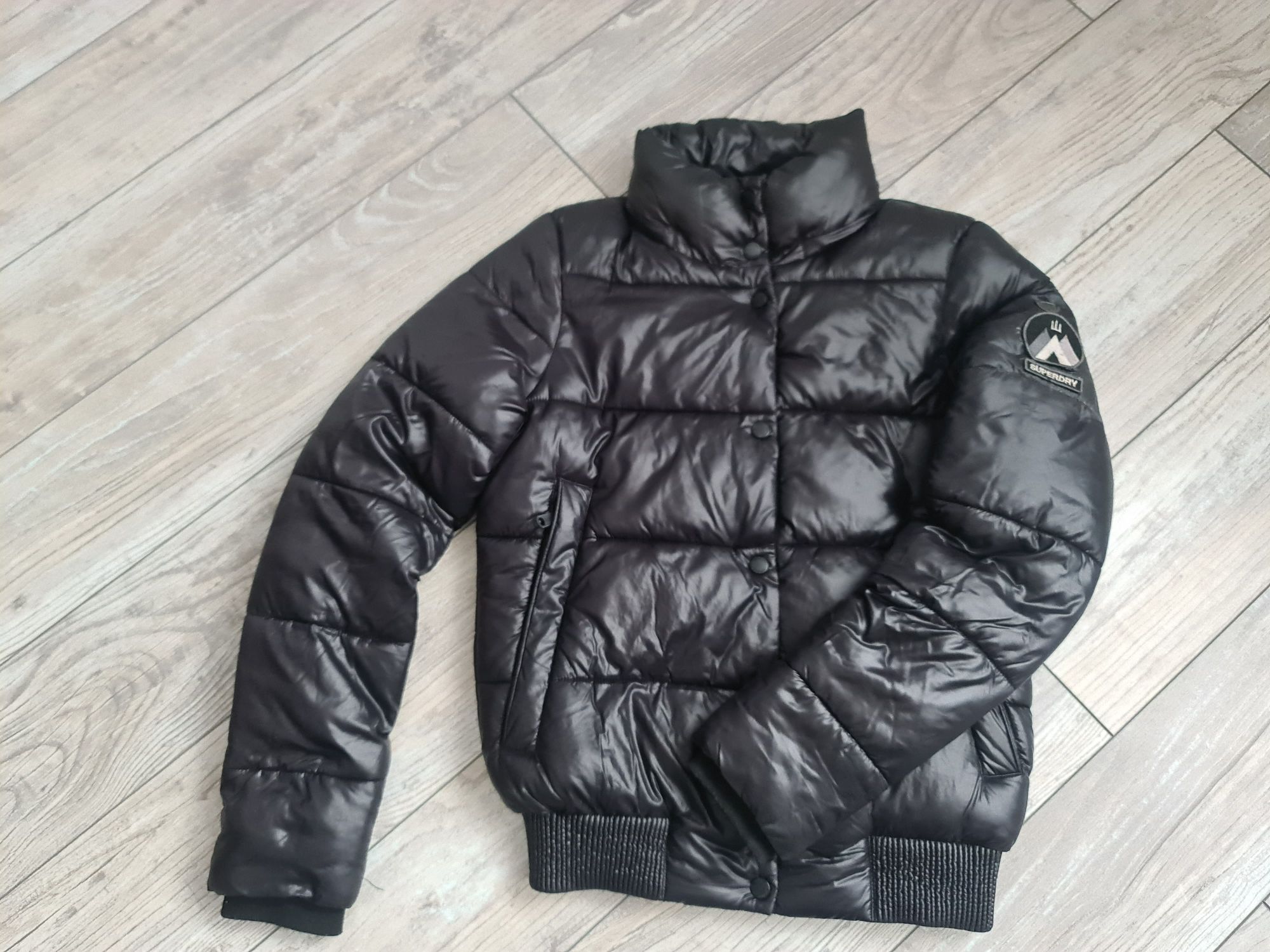 Kurtka pikowana Superdry r. 36 czarna ocieplana