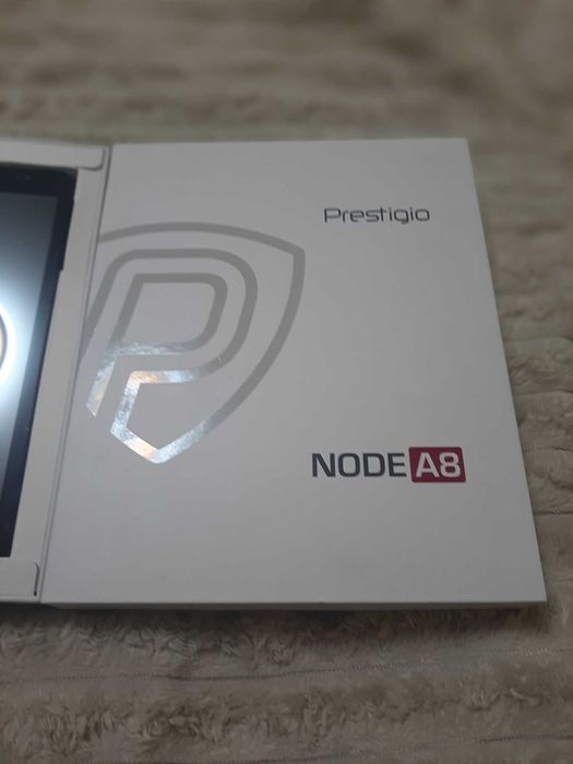 Планшет Prestigio.