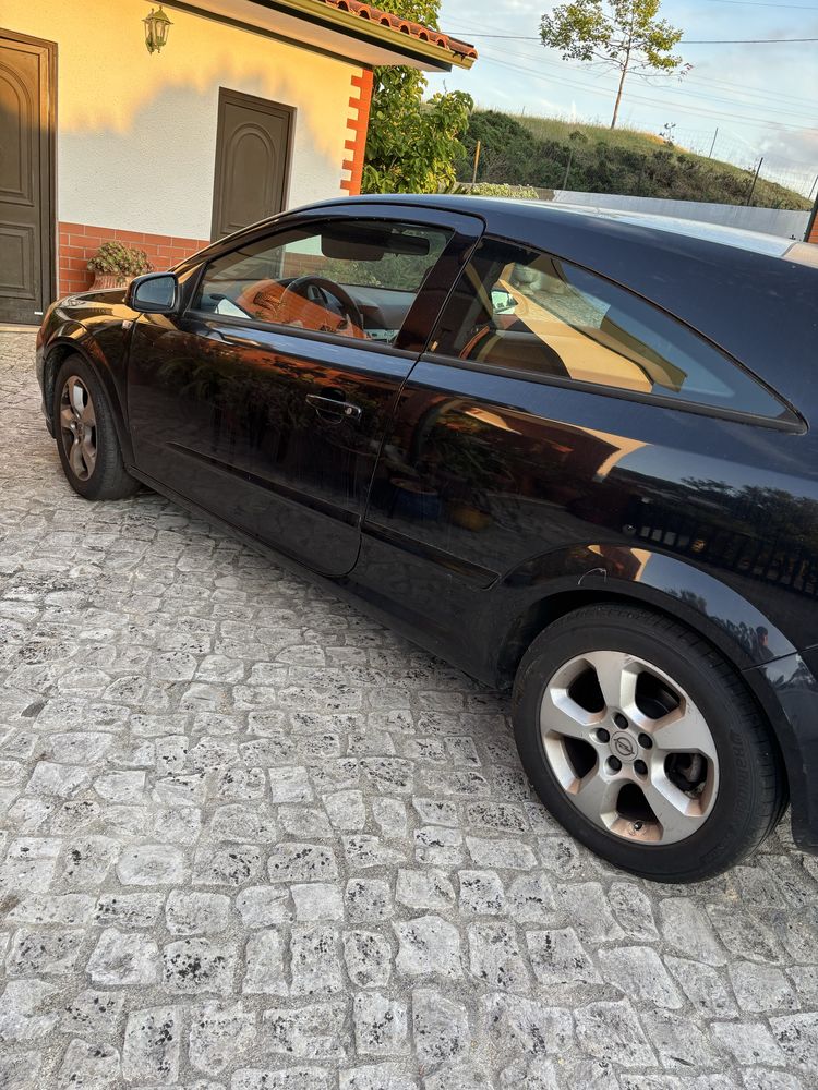 Opel Astra H GTC