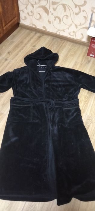 Мужской теплый халат,р L с капюшоном